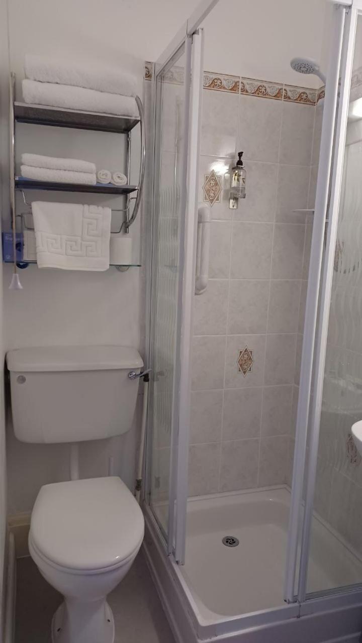 Glan Heulog Hotel Конуи Екстериор снимка